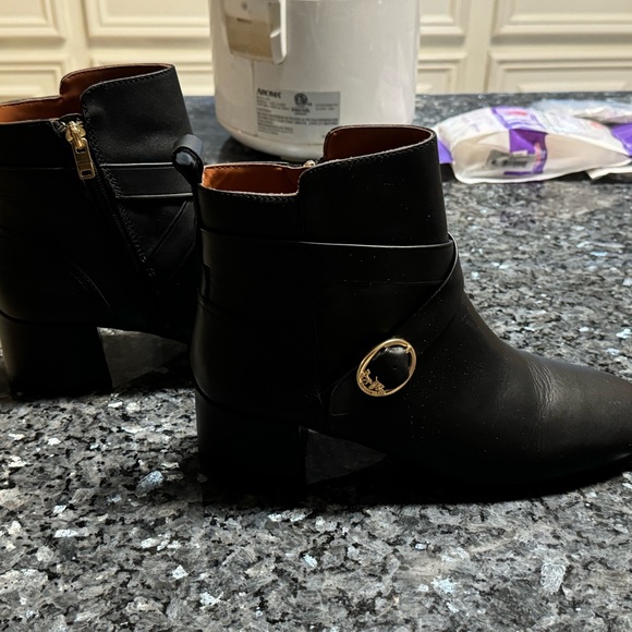 Coach boots in size 9 - Picture 6 of 7